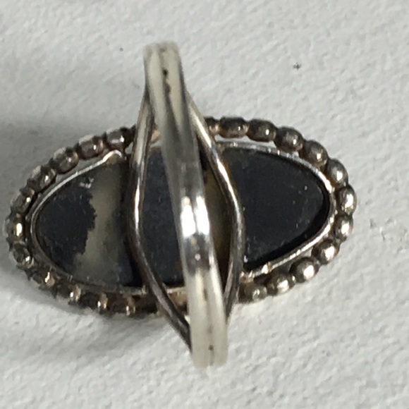 Vintage Stone Silver Ring - Picture 2 of 8